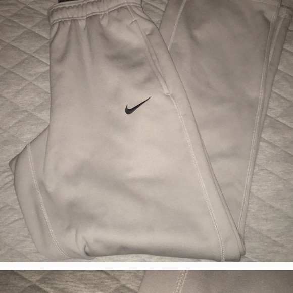 Thermafit USA NIKE sweatpants - SMALL - Picture 2 of 3